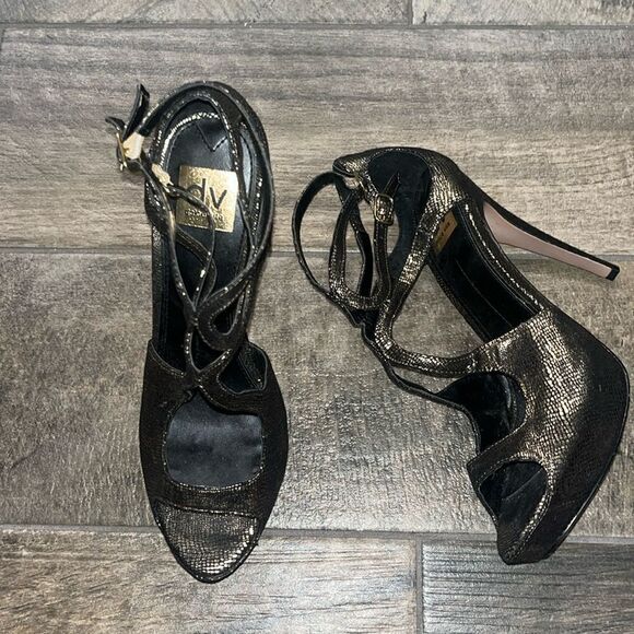 DV Dolce Vita gold sparkly ankle wrap 5” heels - Picture 1 of 4
